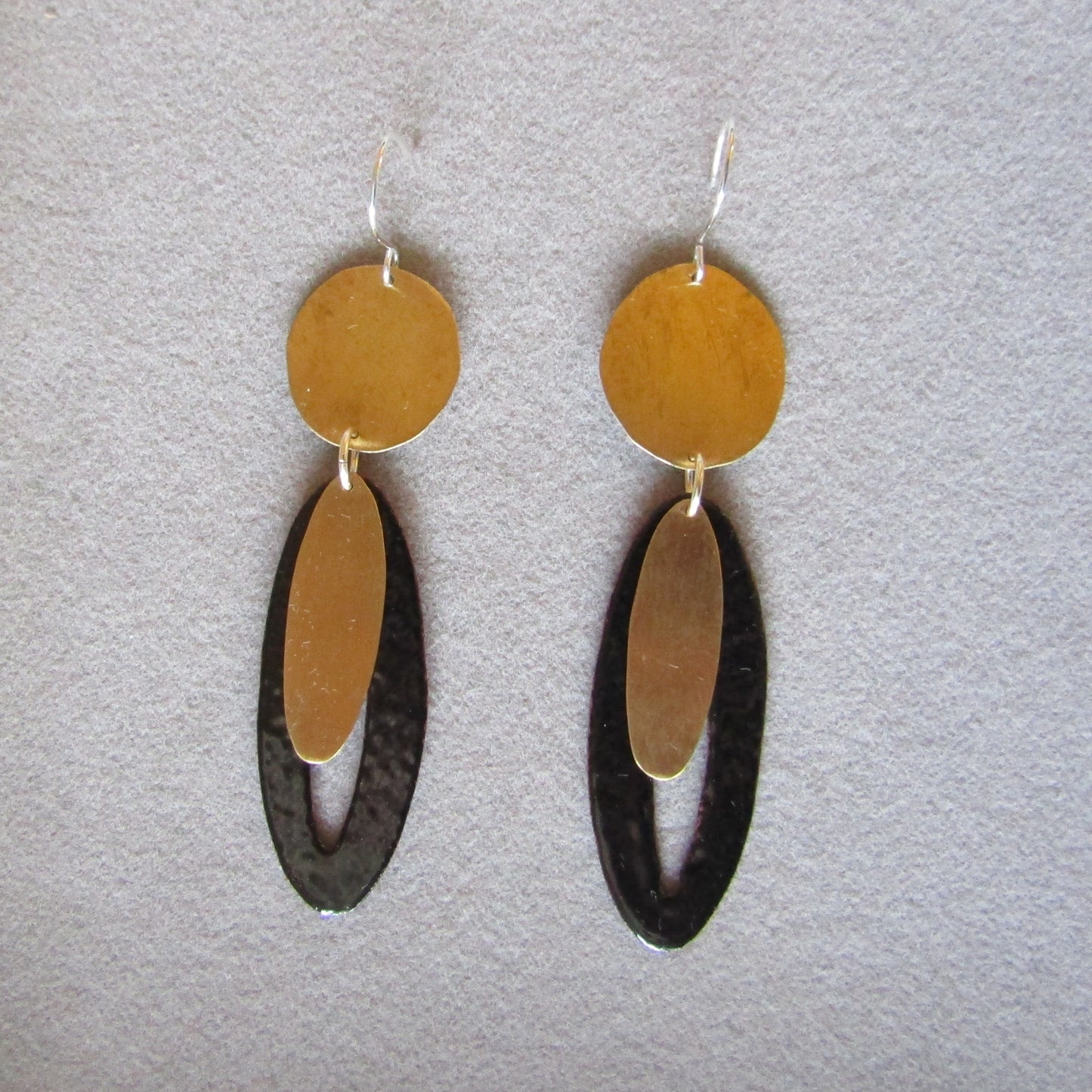 Danza Oval en Negro