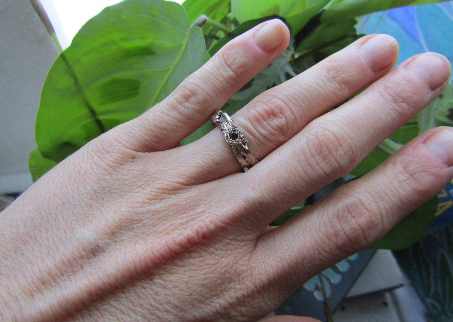 Anillo Raíz Ardiente