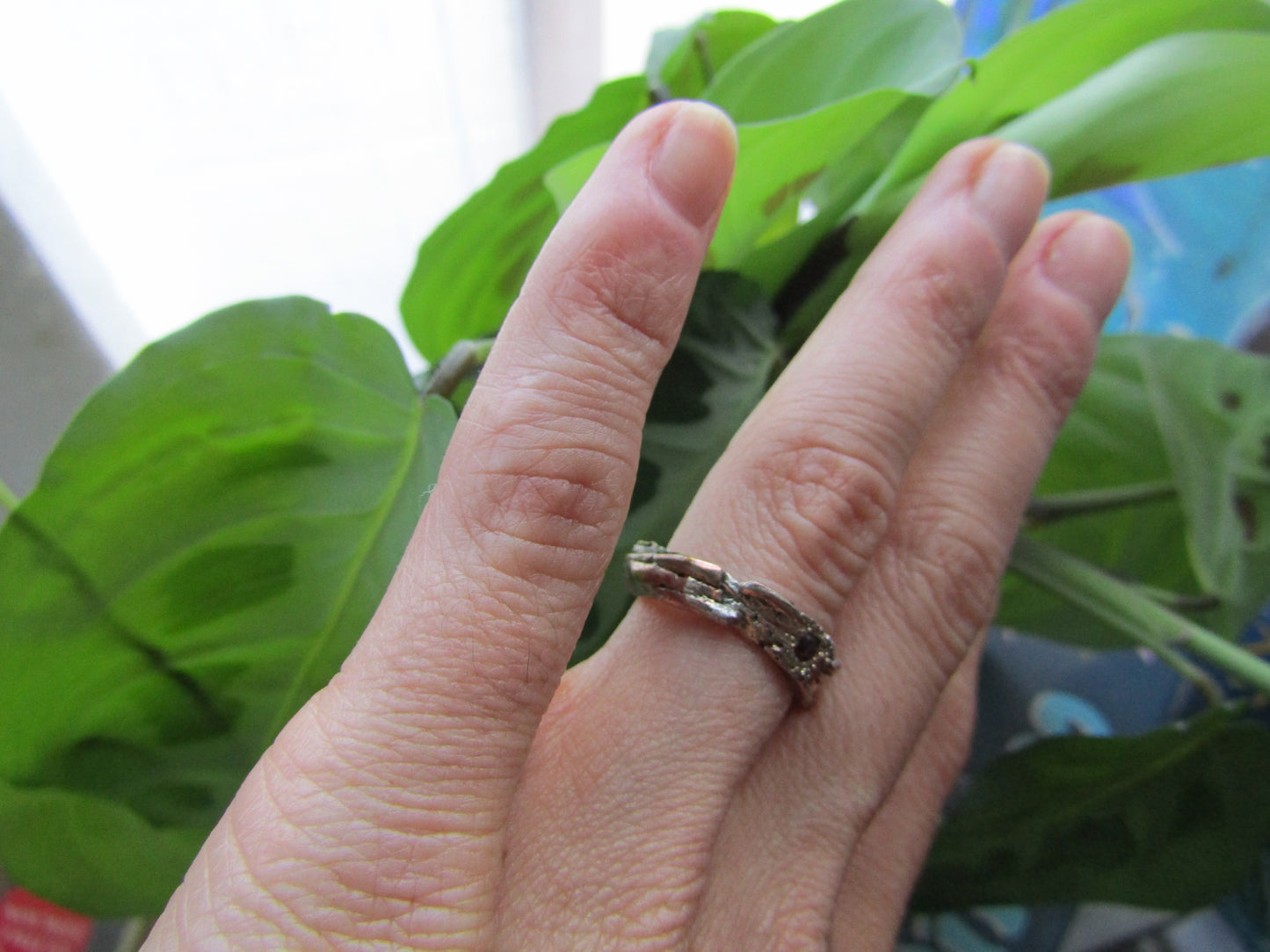 Anillo Raíz Ardiente