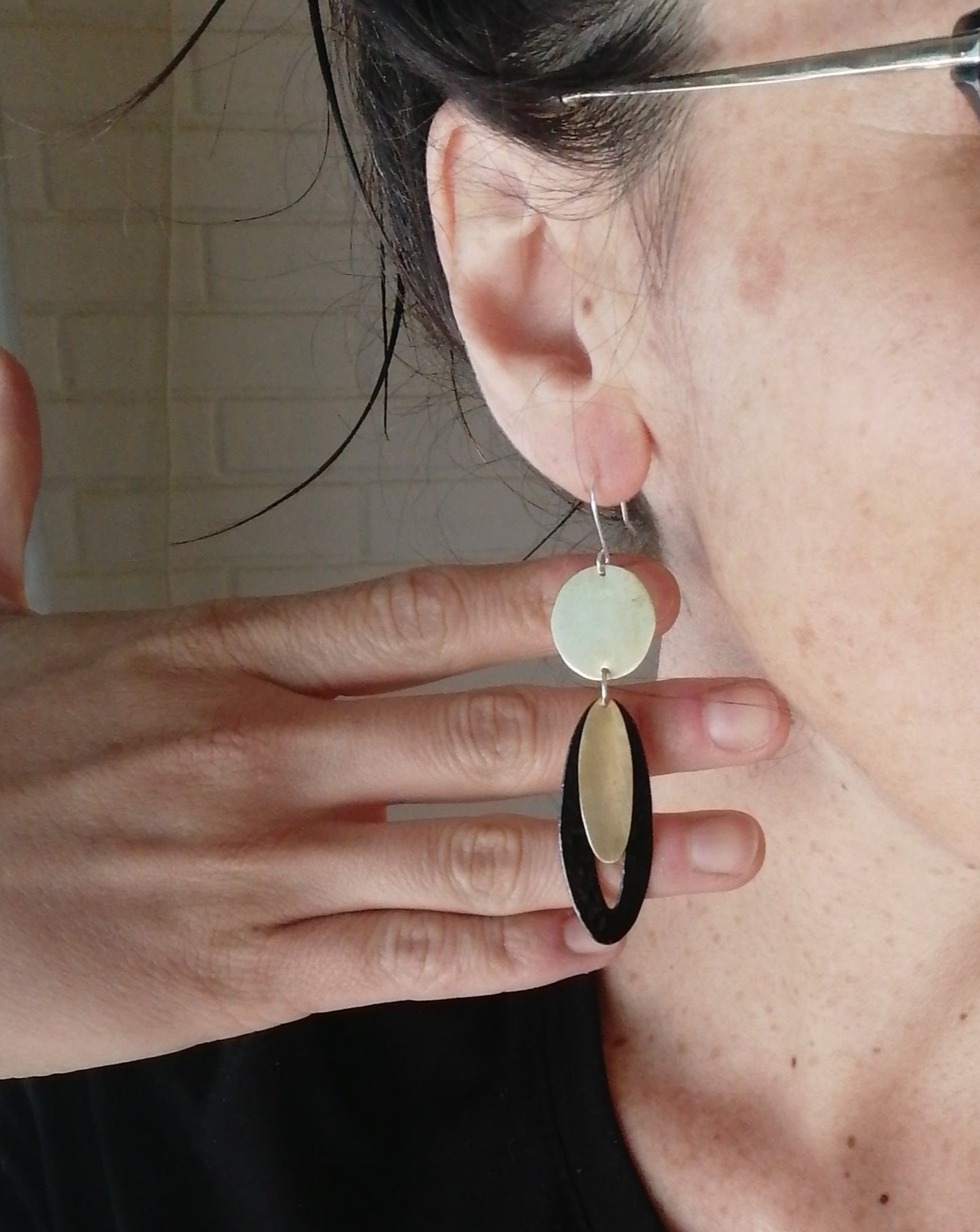 Danza Oval en Negro